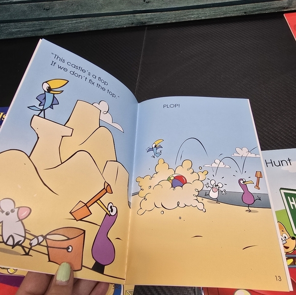 Hooked on phonics learn to read 7 reader books - Picture 2 of 10